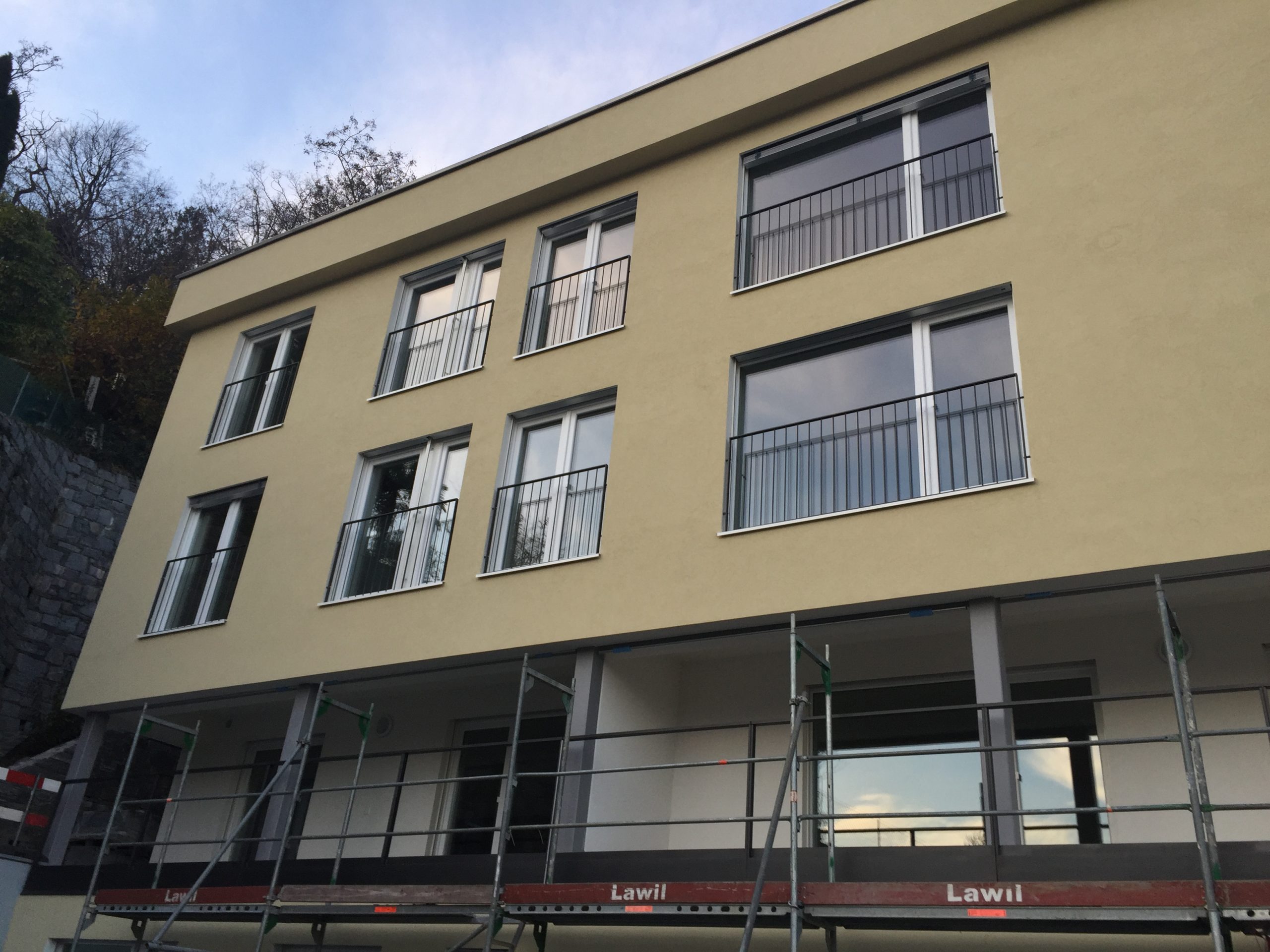 Serramenti installati a Costa Verde, Losone